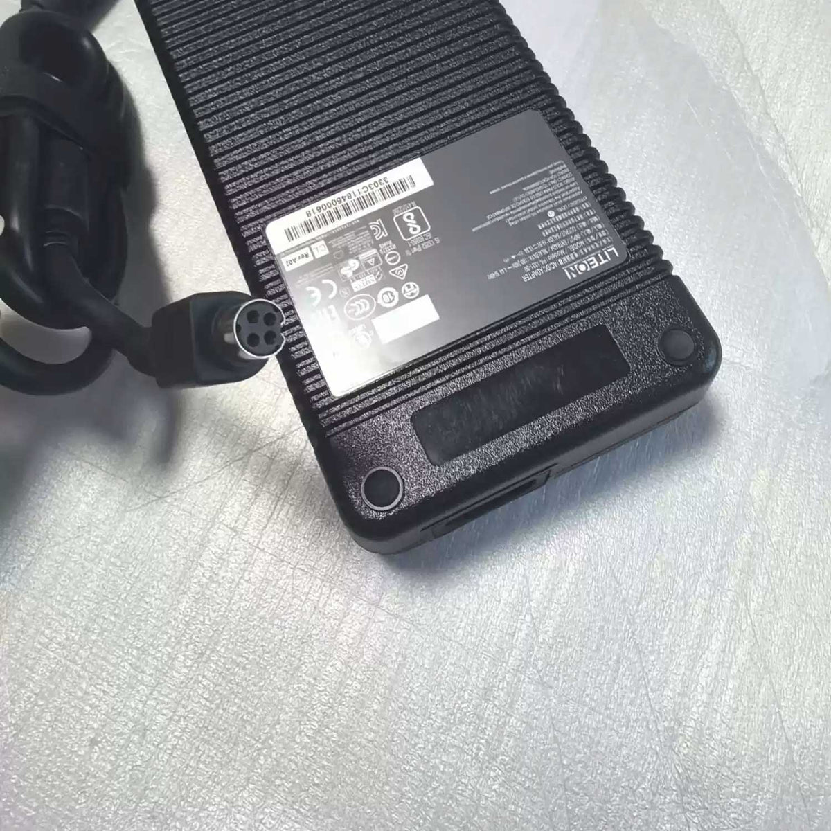 Original LITEON PA-1331-90 330W Laptop Power Adapter, 19.5V 16.9A 4-Hole Connector