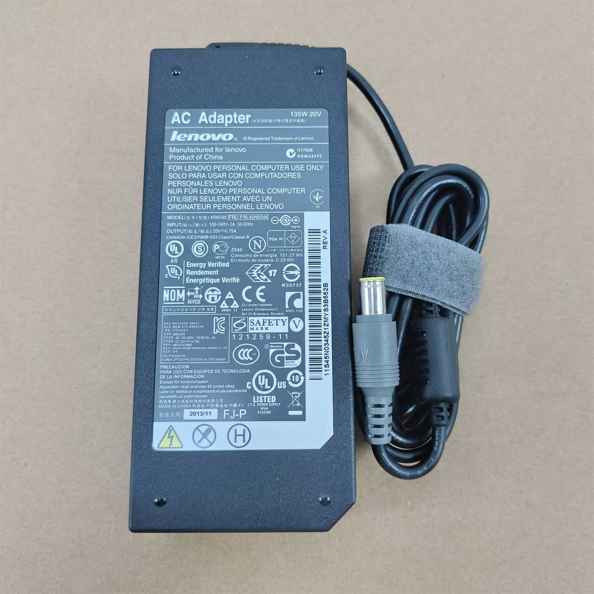 Lenovo 45N0345 135W AC Adapter Charger, 20V 6.75A Power Supply with 7.9 × 5.5mm Connector