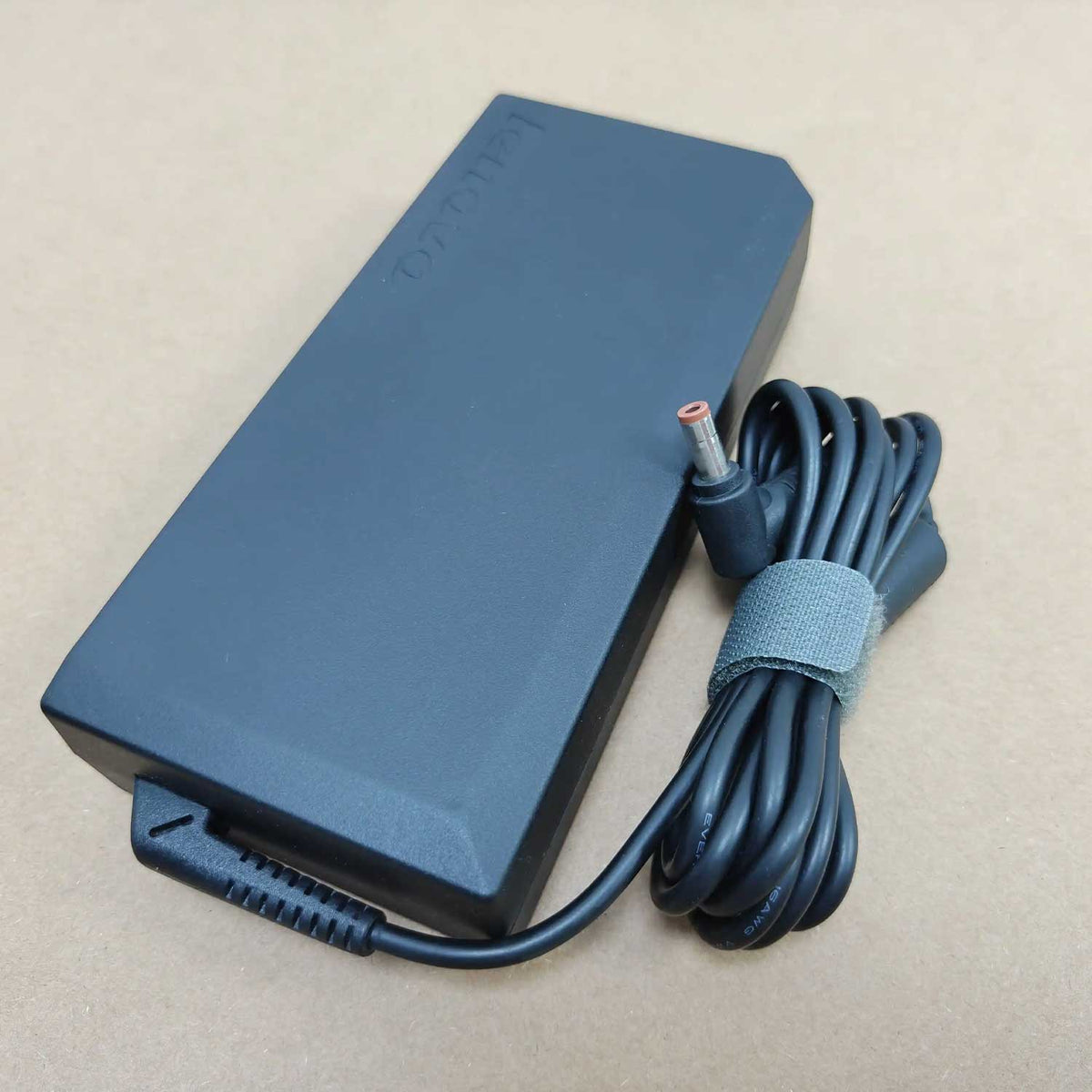Lenovo ThinkPad W520 W530 170W AC Adapter Charger 45N0353