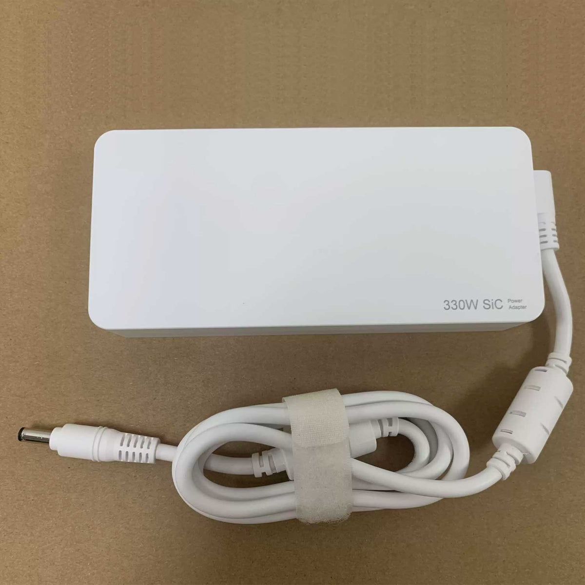 Genuine FSP330-ACAU3 330W 20V 16.5A Power Adapter with 5.5mm × 2.5mm Connector
