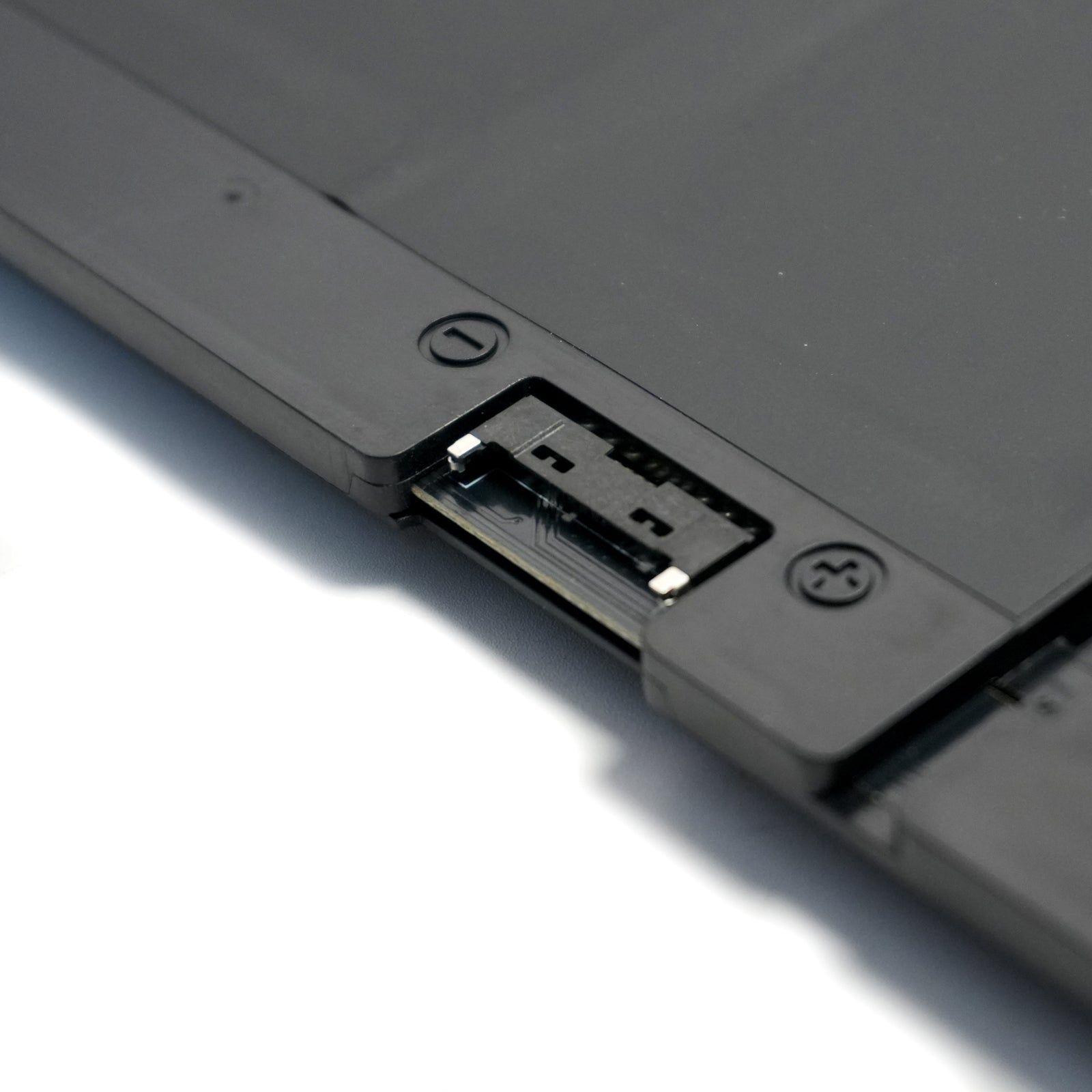 Genuine Dell Battery Replacement for Latitude 5521, Precision 3561, and Alienware m17 R5 Laptops